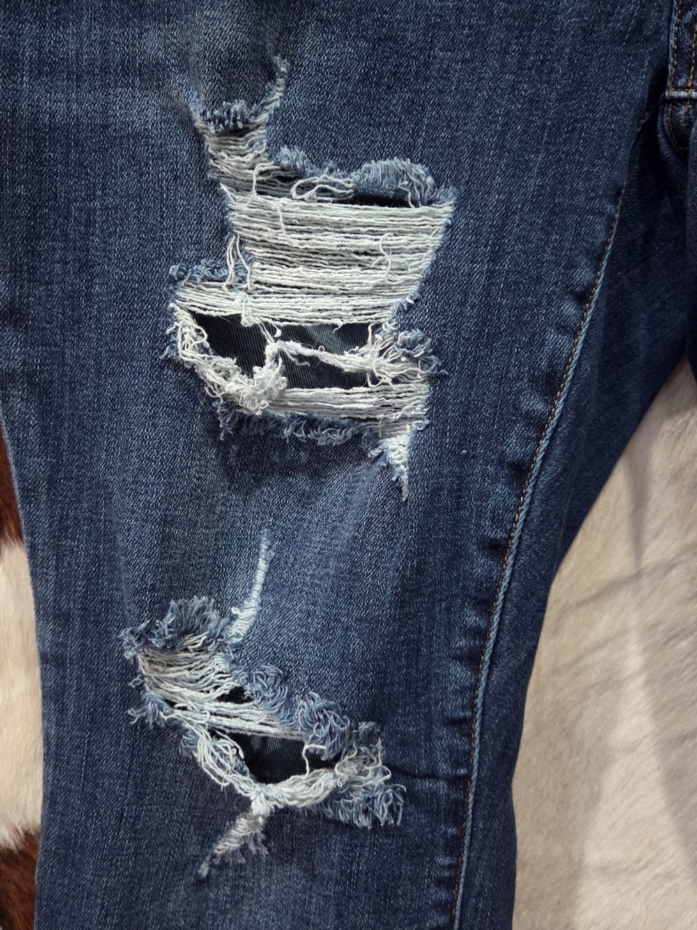 Judy Blue Dark Wash Distressed Ankle Jeans - Picture 2 of 7